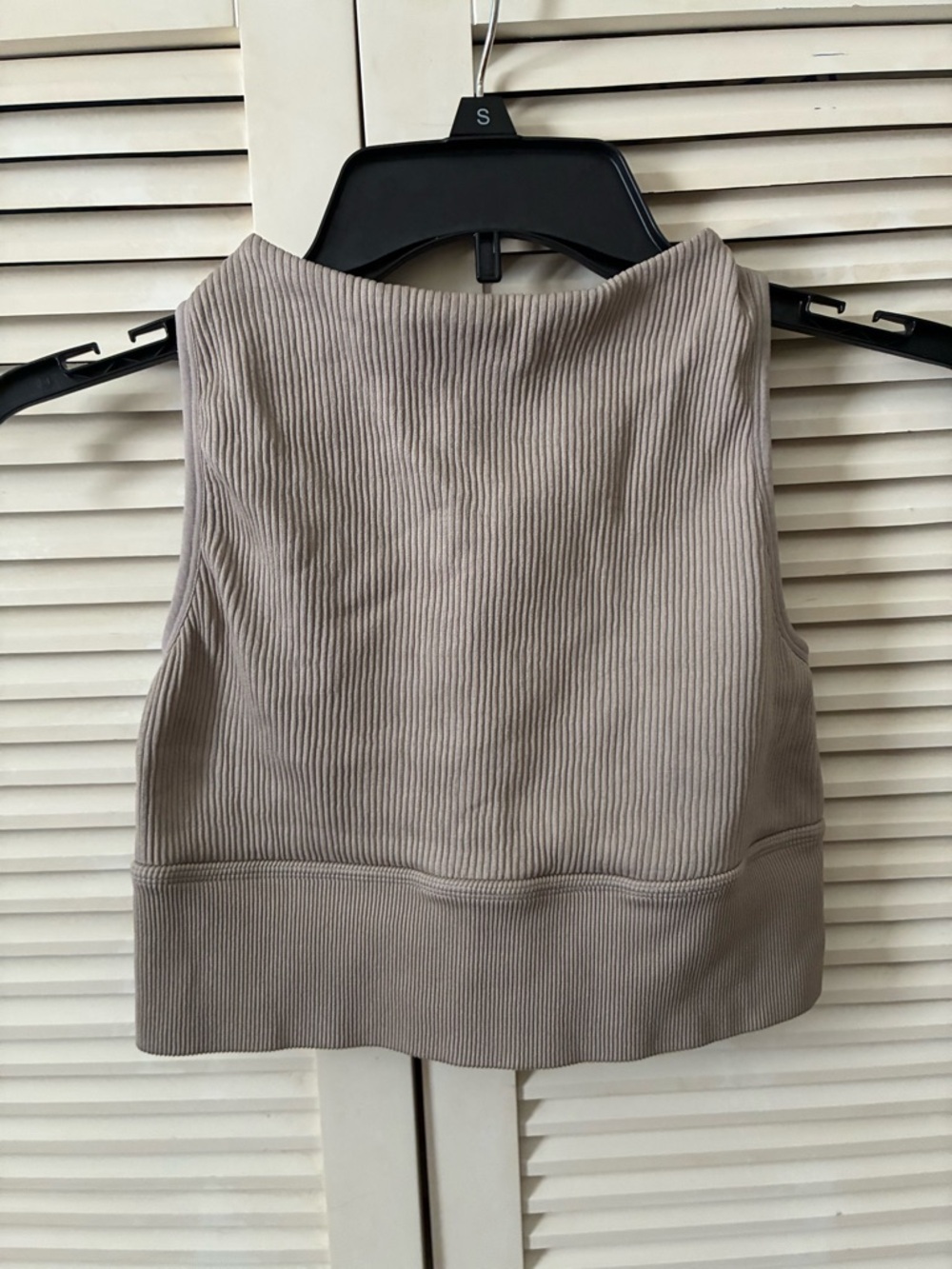 Betsey Johnson Taupe Ribbed Crop Tank